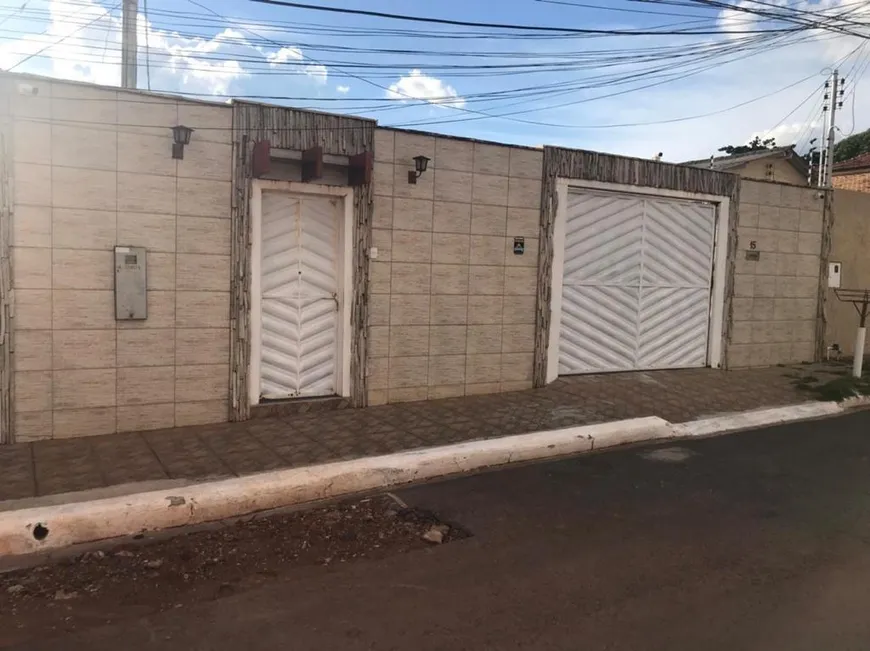 Foto 1 de Casa com 5 Quartos à venda, 254m² em Morada do Ouro, Cuiabá