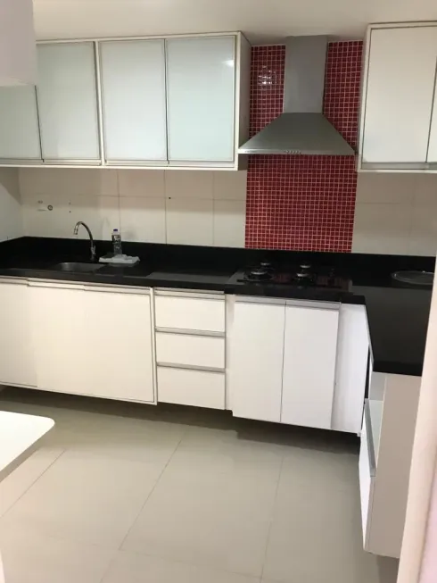 Foto 1 de Casa de Condomínio com 4 Quartos para alugar, 102m² em Stella Maris, Salvador