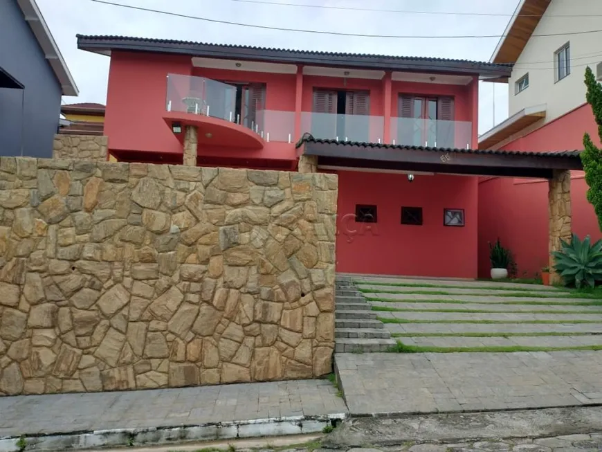 Foto 1 de Casa de Condomínio com 4 Quartos à venda, 348m² em Jardim Coleginho, Jacareí