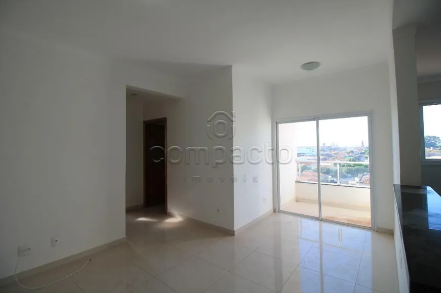 Foto 1 de Apartamento com 2 Quartos para alugar, 70m² em Parque Industrial, São José do Rio Preto