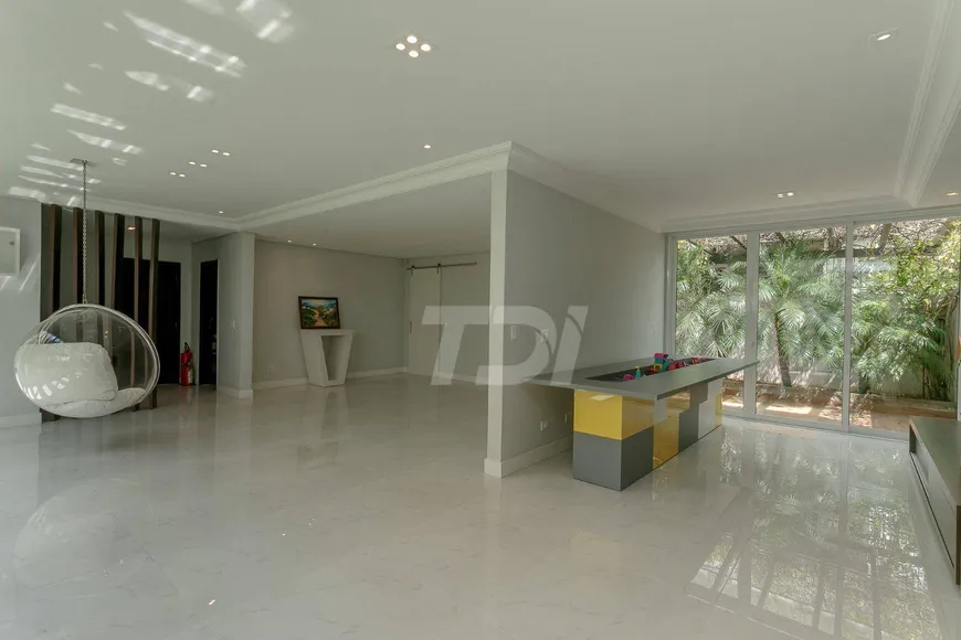 Foto 1 de Casa com 4 Quartos à venda, 321m² em Jardim Social, Curitiba