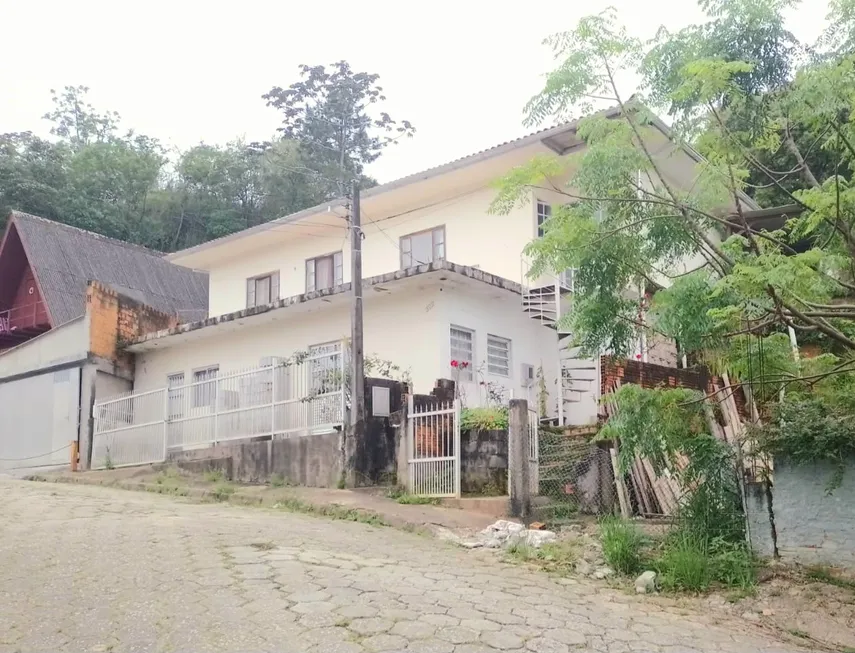 Foto 1 de Casa com 3 Quartos à venda, 200m² em Fazenda Santo Antonio, São José