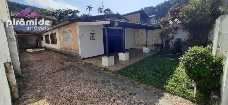 Foto 1 de Casa com 2 Quartos à venda, 120m² em Cocanha, Caraguatatuba