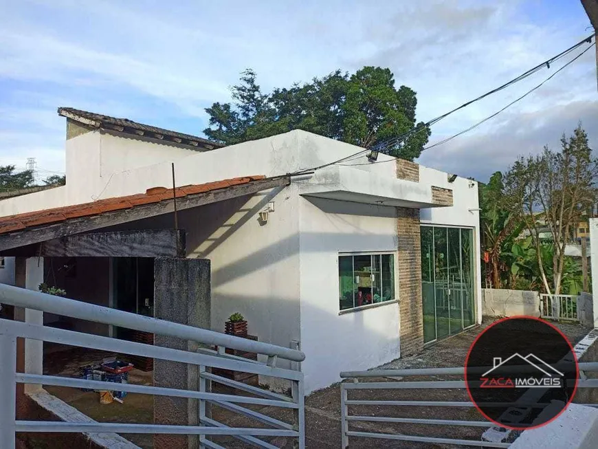 Foto 1 de Fazenda/Sítio com 2 Quartos à venda, 1500m² em Parque das Varinhas, Mogi das Cruzes