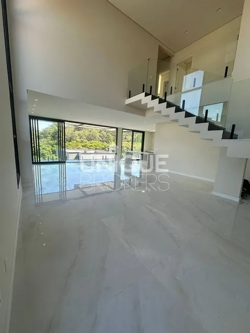 Foto 1 de Casa de Condomínio com 3 Quartos à venda, 334m² em Loteamento Residencial e Comercial Horto Florestal, Jundiaí