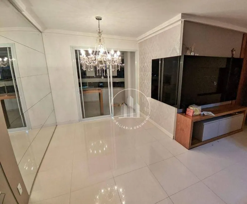 Foto 1 de Apartamento com 3 Quartos à venda, 93m² em Barreiros, São José