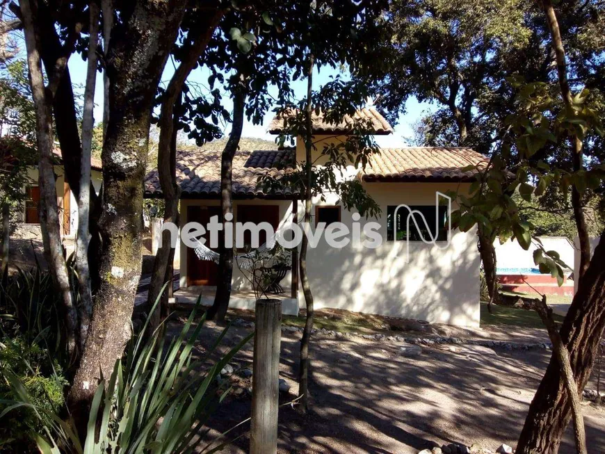 Foto 1 de Casa de Condomínio com 2 Quartos à venda, 172m² em Condomínio Retiro do Chalé, Brumadinho