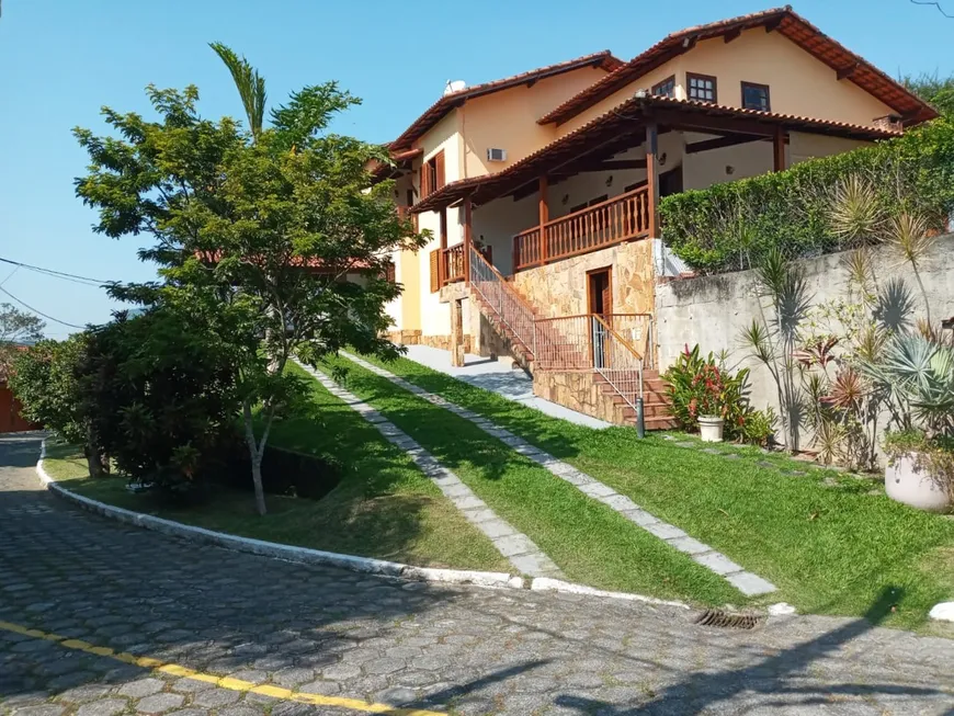 Foto 1 de Casa de Condomínio com 4 Quartos à venda, 280m² em Pendotiba, Niterói