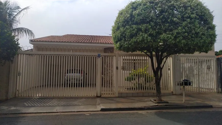 Foto 1 de Casa com 3 Quartos à venda, 270m² em Residencial Macedo Teles I, São José do Rio Preto