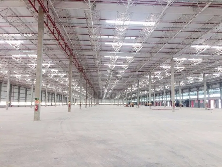 Foto 1 de Galpão/Depósito/Armazém para alugar, 2592m² em Batistini, São Bernardo do Campo