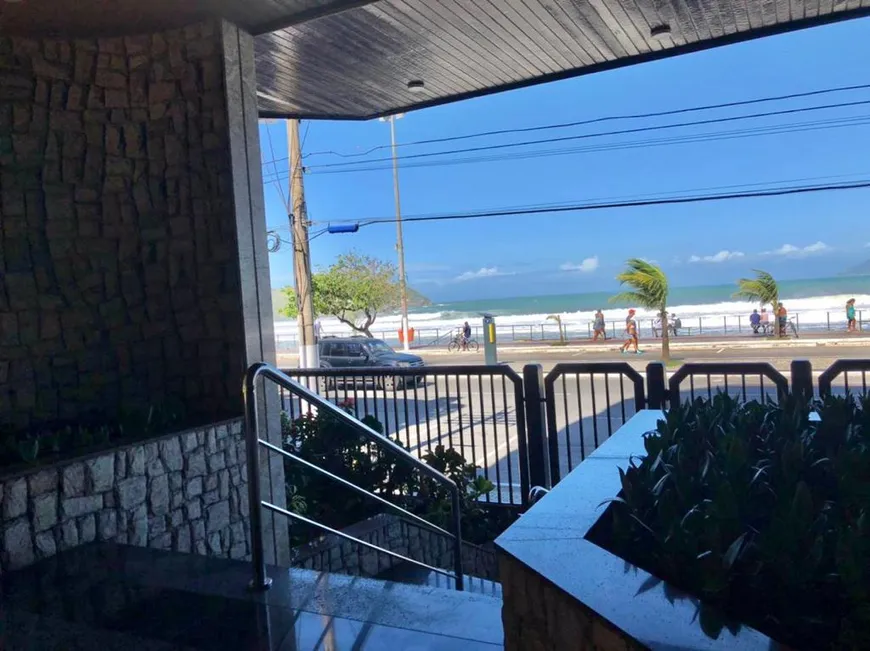 Foto 1 de Apartamento com 4 Quartos à venda, 500m² em Praia do Forte, Cabo Frio