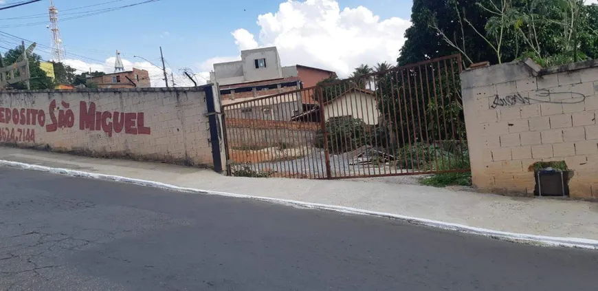 Foto 1 de Lote/Terreno para alugar, 950m² em Nossa Senhora das Neves, Ribeirão das Neves