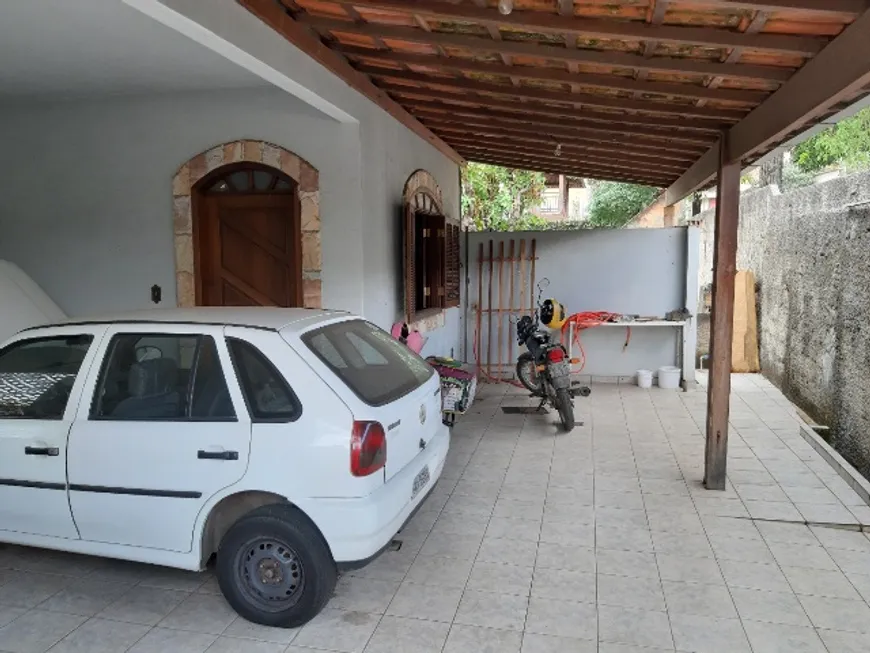 Foto 1 de Casa com 3 Quartos à venda, 180m² em Tijuca, Contagem