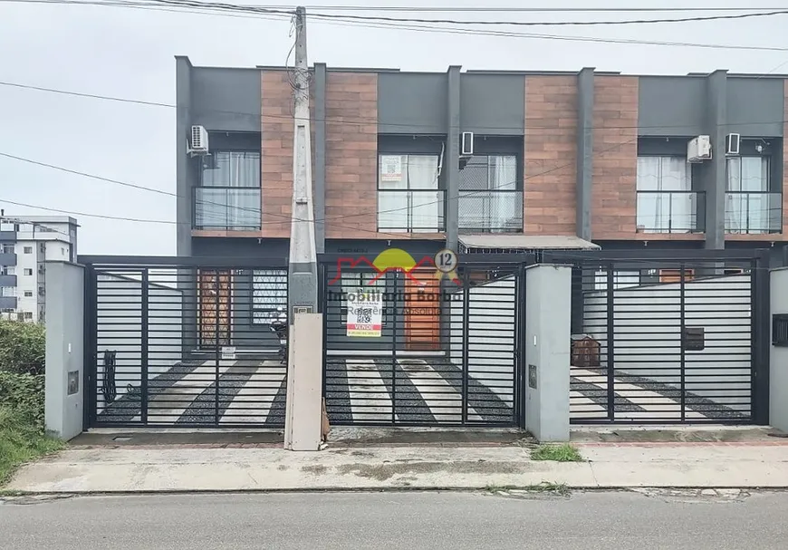 Foto 1 de Casa com 2 Quartos à venda, 61m² em Santa Catarina, Joinville