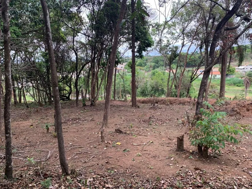 Foto 1 de Lote/Terreno à venda, 677m² em Nacional, Contagem