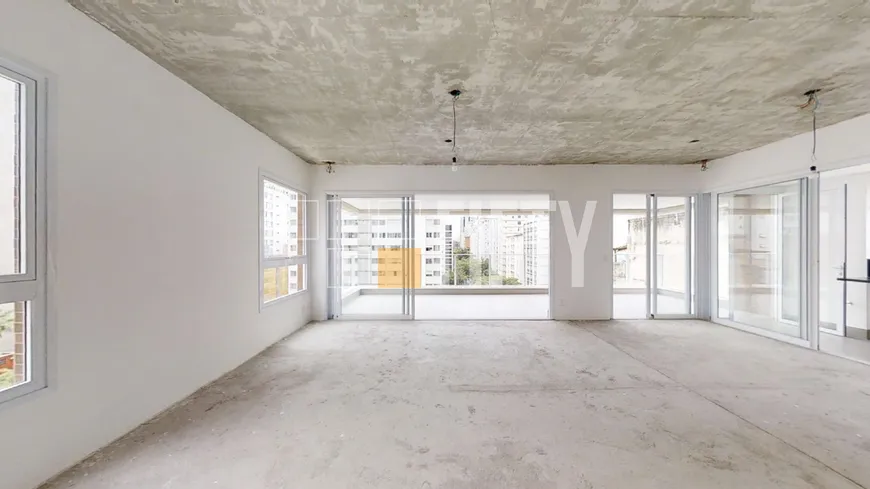 Foto 1 de Apartamento com 4 Quartos à venda, 330m² em Itaim Bibi, São Paulo