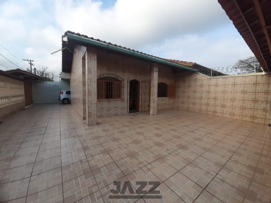 Foto 1 de Casa com 2 Quartos à venda, 90m² em Indaia, Bertioga