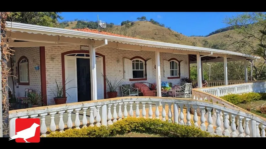 Foto 1 de Fazenda/Sítio com 4 Quartos à venda, 16m² em Centro, Cambuí