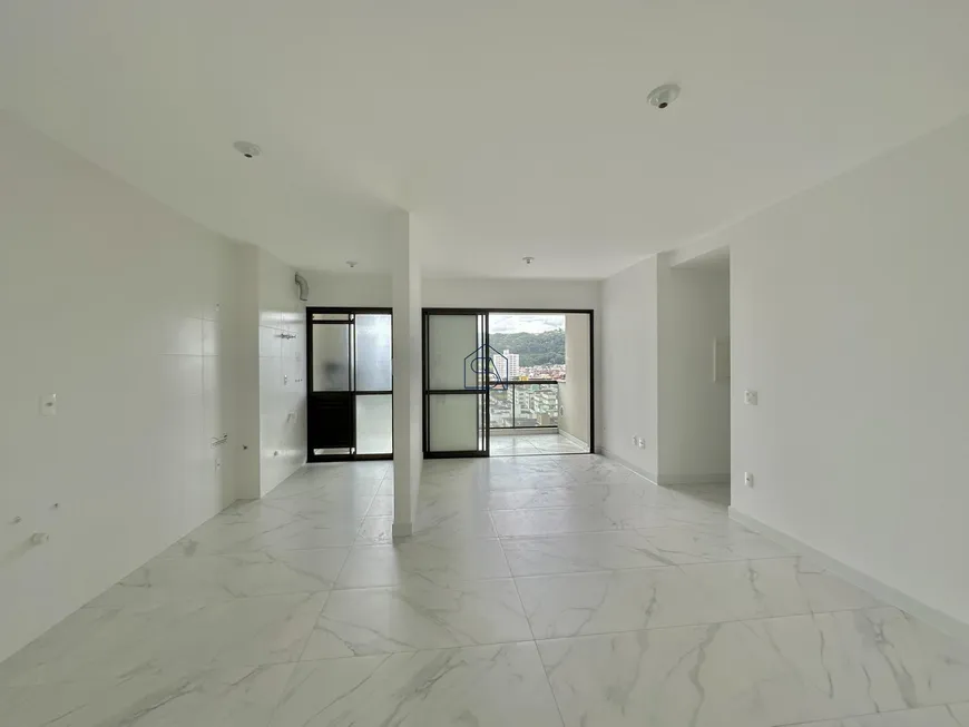 Foto 1 de Apartamento com 2 Quartos à venda, 80m² em Kobrasol, São José