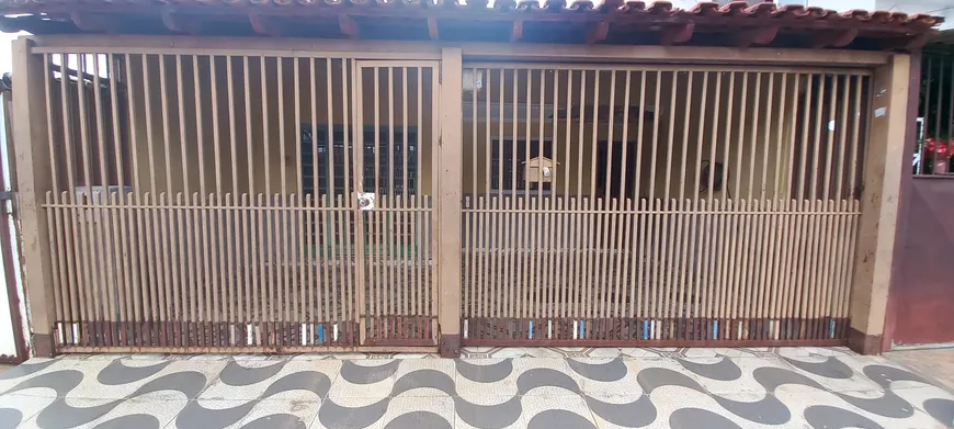 Foto 1 de Casa com 3 Quartos à venda, 112m² em Samambaia Sul, Brasília