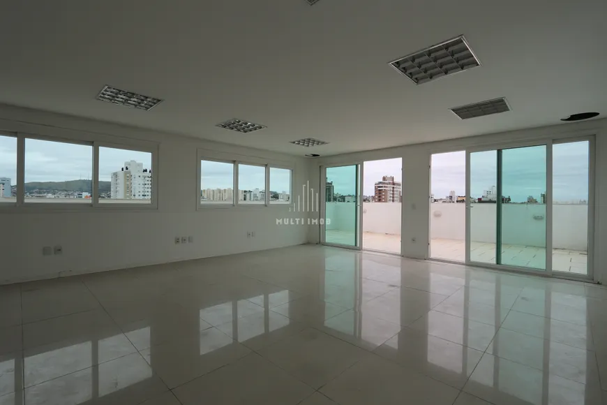 Foto 1 de Sala Comercial para alugar, 127m² em Santana, Porto Alegre