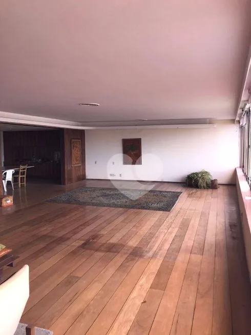 Foto 1 de Apartamento com 4 Quartos à venda, 460m² em Leme, Rio de Janeiro