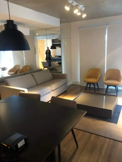 Foto 1 de Apartamento com 1 Quarto para alugar, 69m² em Cidade Monções, São Paulo