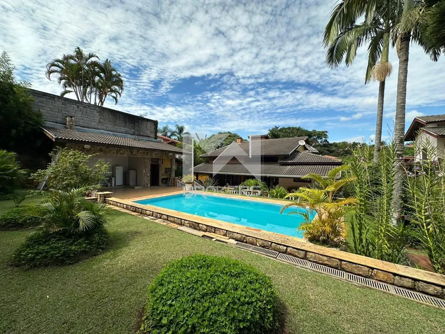 Foto 1 de Casa de Condomínio com 5 Quartos à venda, 358m² em Bairro Marambaia, Vinhedo
