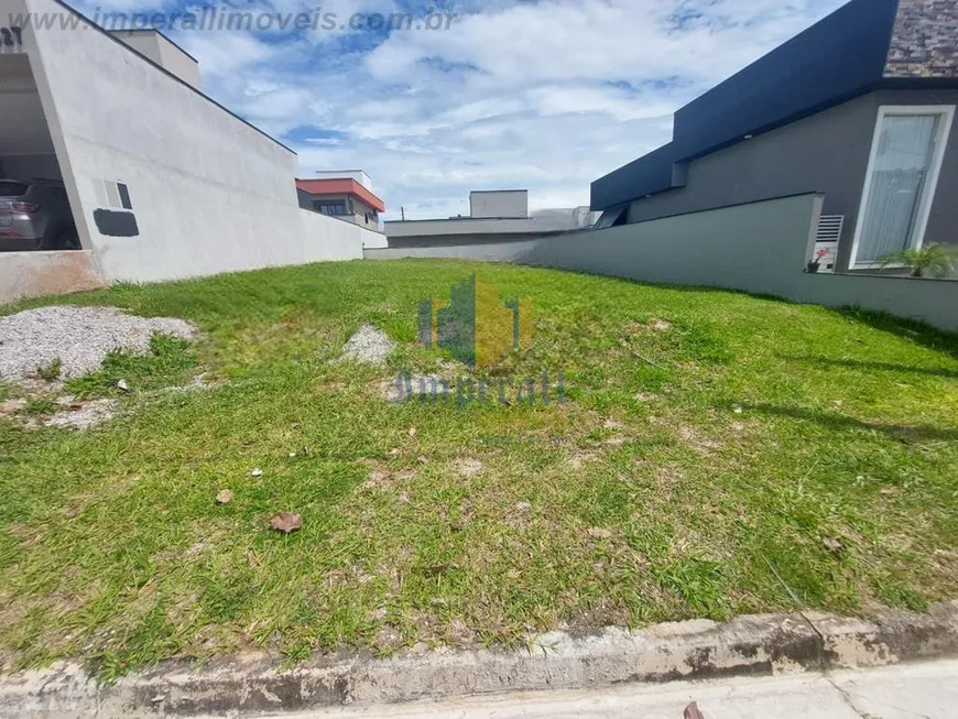 Foto 1 de Lote/Terreno à venda, 300m² em Bairro do Grama, Caçapava