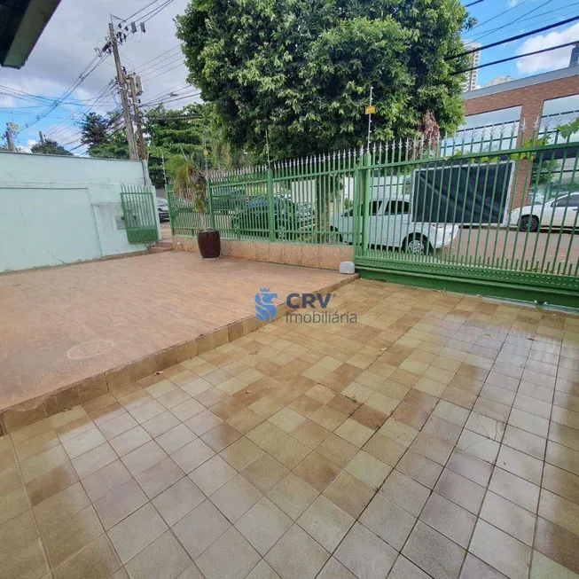 Foto 1 de Casa com 3 Quartos para venda ou aluguel, 144m² em Guanabara, Londrina