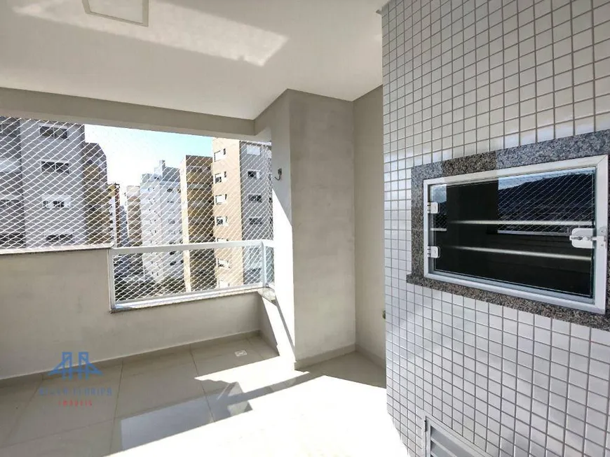 Foto 1 de Apartamento com 4 Quartos à venda, 126m² em Parque São Jorge, Florianópolis