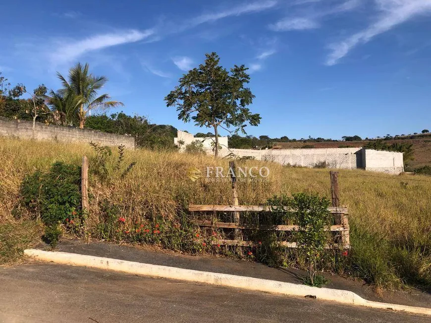 Foto 1 de Lote/Terreno à venda, 1003m² em Piracangagua, Taubaté