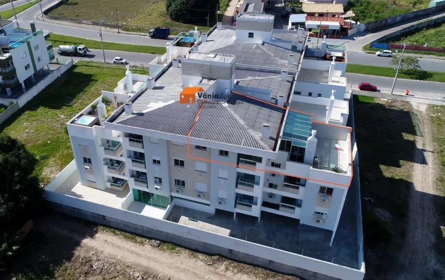 Foto 1 de Cobertura com 2 Quartos à venda, 158m² em Ingleses do Rio Vermelho, Florianópolis