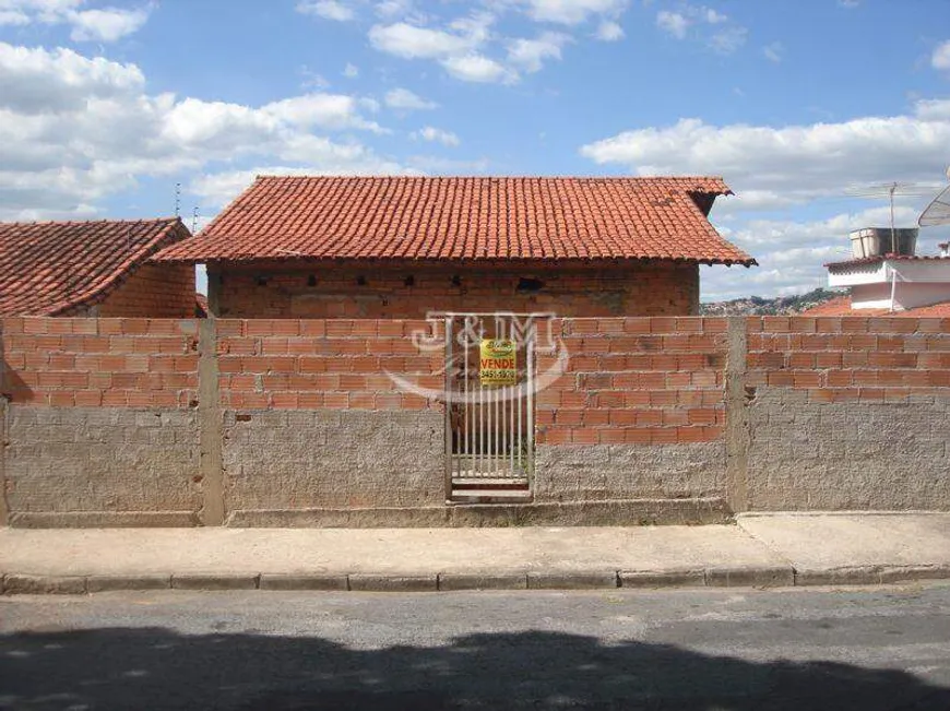 Foto 1 de Casa com 3 Quartos à venda, 300m² em Candelaria, Belo Horizonte