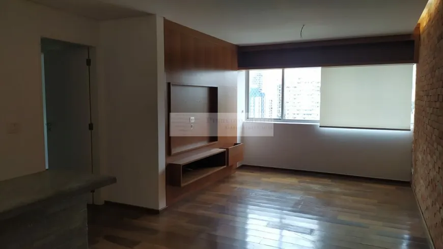 Foto 1 de Apartamento com 2 Quartos para alugar, 80m² em Santo Amaro, São Paulo