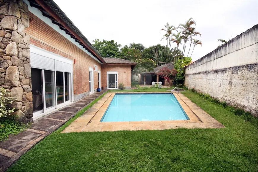 Foto 1 de Casa com 4 Quartos à venda, 392m² em Interlagos, São Paulo