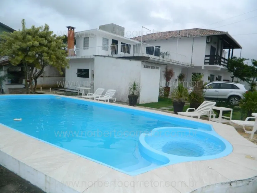 Foto 1 de Casa com 4 Quartos para alugar, 10m² em , Porto Belo