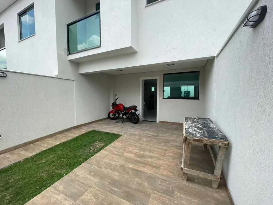 Foto 1 de Casa com 3 Quartos à venda, 110m² em Copacabana, Belo Horizonte