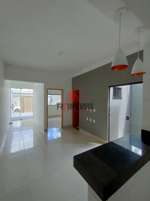 Foto 1 de Casa com 2 Quartos à venda, 56m² em Residencial Shangri la I, Goiânia
