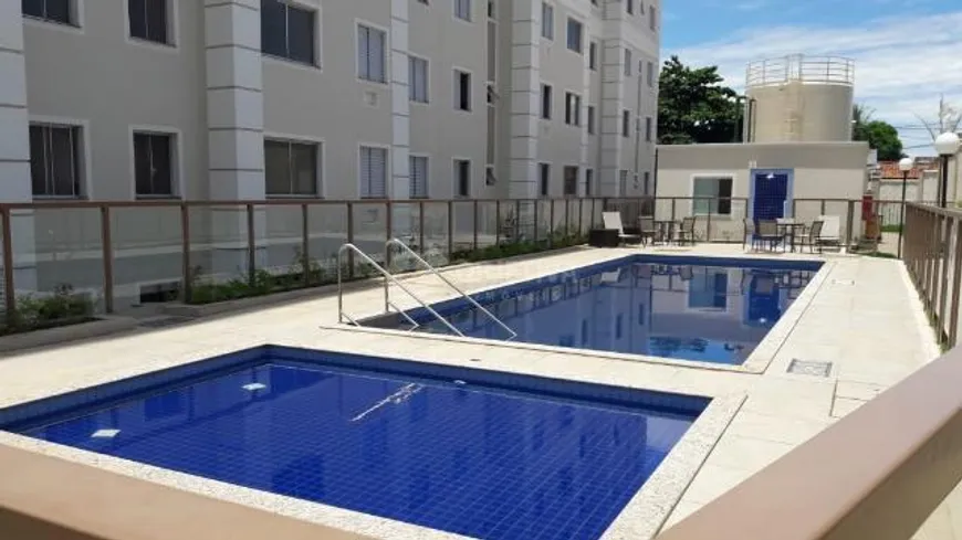 Foto 1 de Apartamento com 2 Quartos para alugar, 50m² em Presidente Roosevelt, Uberlândia