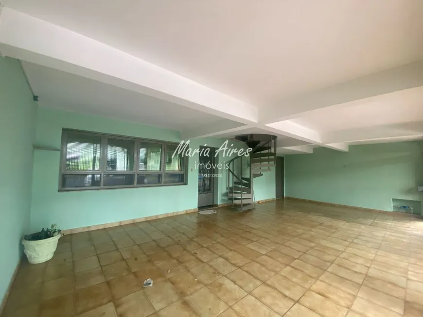 Foto 1 de Sobrado com 4 Quartos à venda, 200m² em Vila Elizabeth, São Carlos