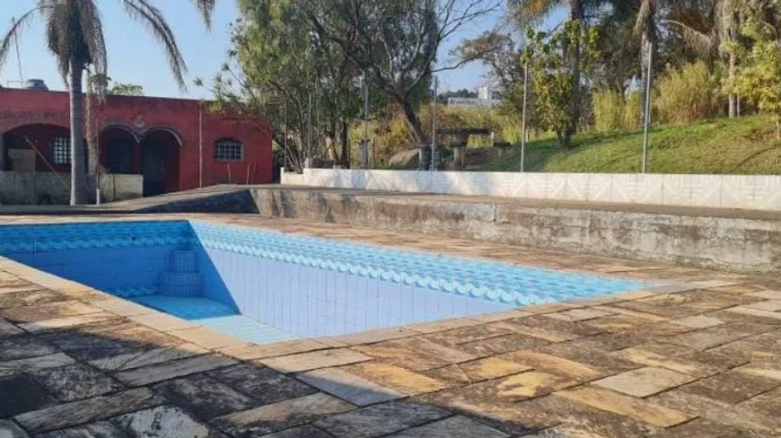 Foto 1 de Fazenda/Sítio com 3 Quartos à venda, 2706m² em Chacara Aeroporto, Jundiaí