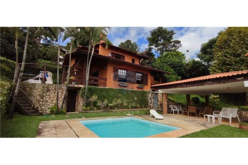 Foto 1 de Casa com 4 Quartos à venda, 332m² em Itaipava, Petrópolis