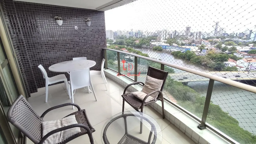 Foto 1 de Apartamento com 4 Quartos à venda, 166m² em Ilha do Retiro, Recife