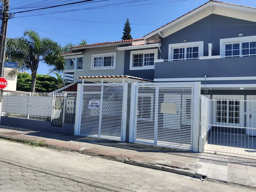 Foto 1 de Casa com 2 Quartos à venda, 100m² em Canasvieiras, Florianópolis