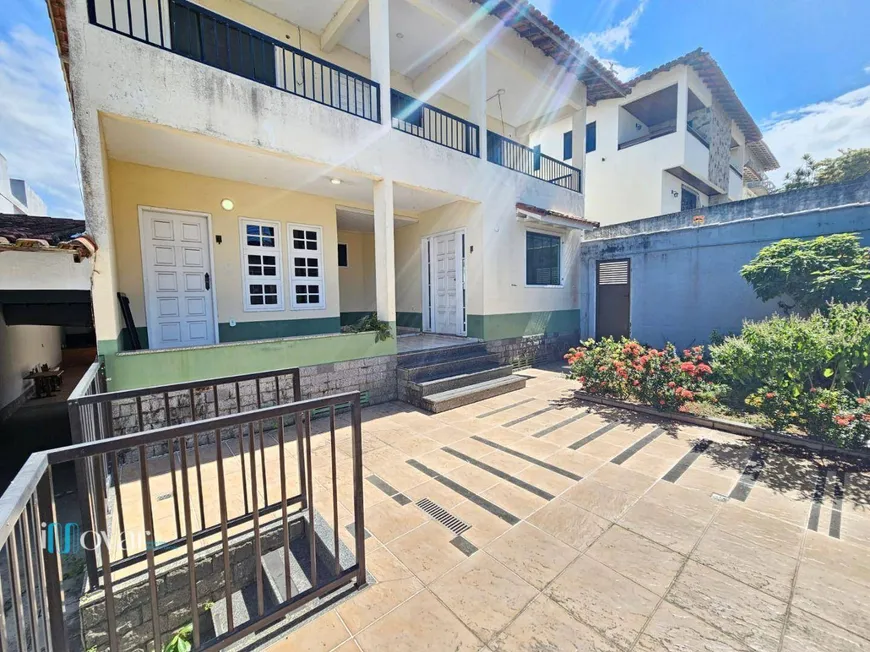 Foto 1 de Casa com 6 Quartos à venda, 289m² em Novo Cavaleiro, Macaé