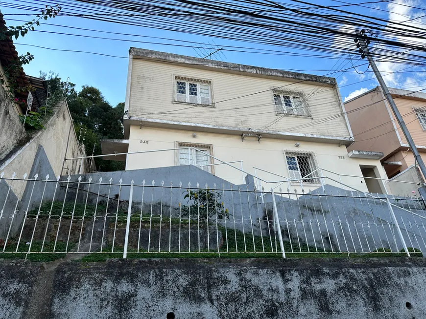 Foto 1 de Casa com 3 Quartos à venda, 180m² em Bom Pastor, Juiz de Fora