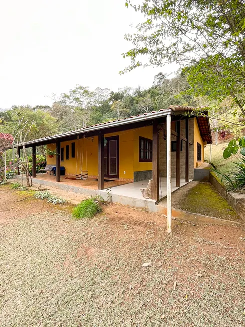 Foto 1 de Casa com 2 Quartos à venda, 2800m² em Centro, São José do Vale do Rio Preto