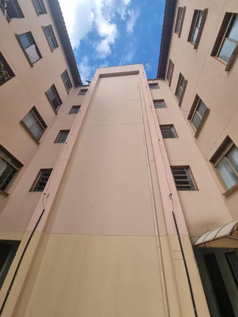 Foto 1 de Apartamento com 2 Quartos à venda, 53m² em Jardim Itatiaia, Presidente Prudente