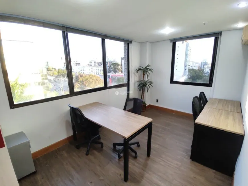 Foto 1 de Sala Comercial à venda, 39m² em Três Figueiras, Porto Alegre